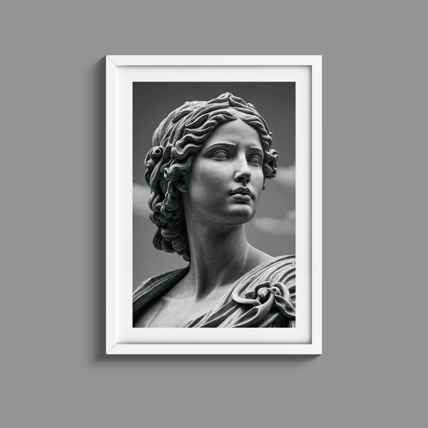Bold and pronounced Greek statue print