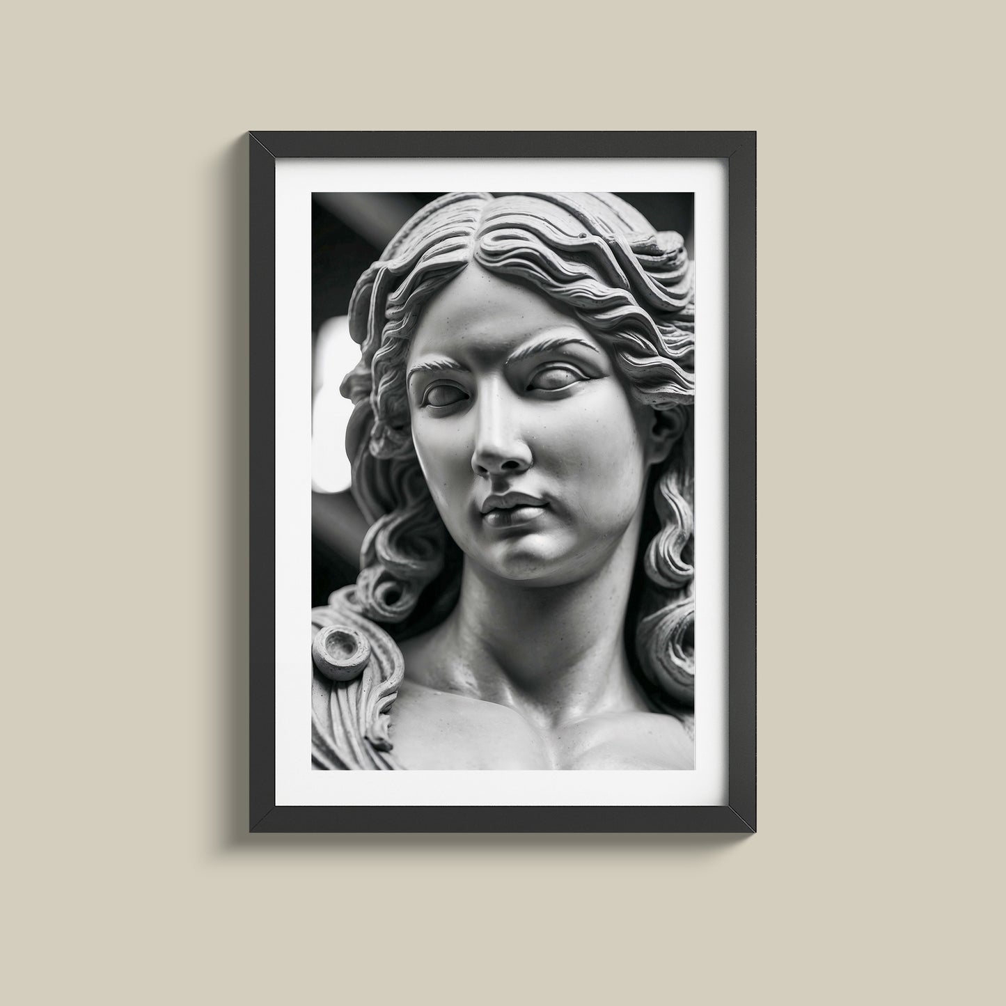 Bold and pronounced Greek statue print 3